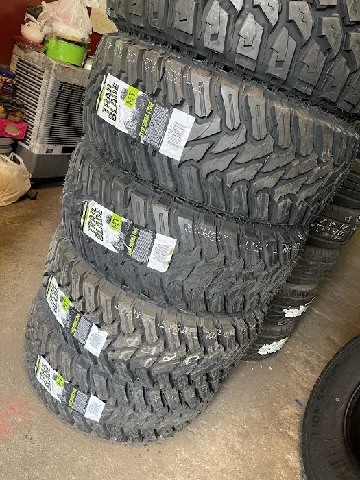 La Esperanza Tire Shop 8