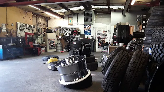 Carretas Tire Shop 3