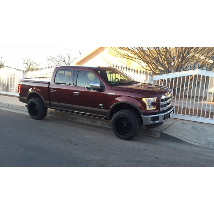 Carretas Tire Shop 9