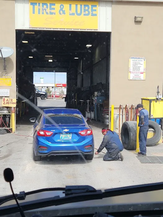 Truck & Trailer Repair & Lube Service 0