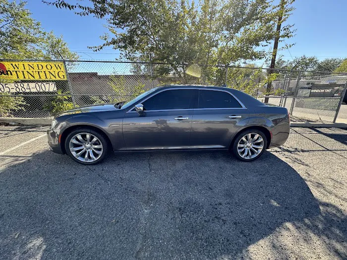Tint Palace & Auto Glass Llc 8