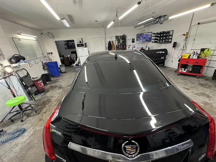 Tint Palace & Auto Glass Llc 6