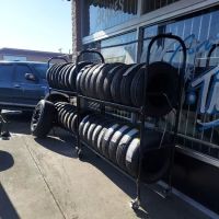 LE PEW tire shop