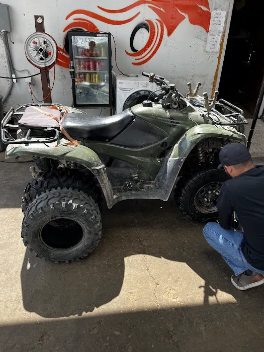 El Centenario tire shop 1
