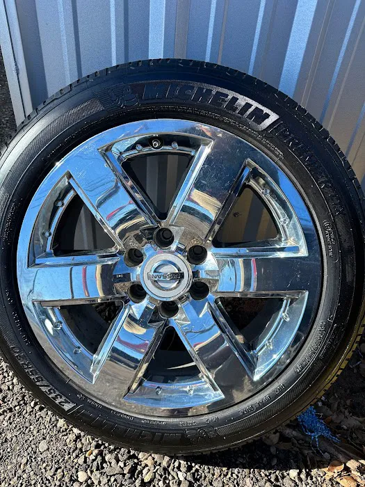 El Centenario tire shop 8