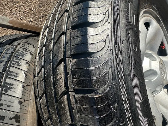 El Centenario tire shop 4