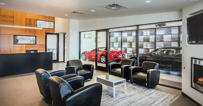 Loid’s Collision Center 7