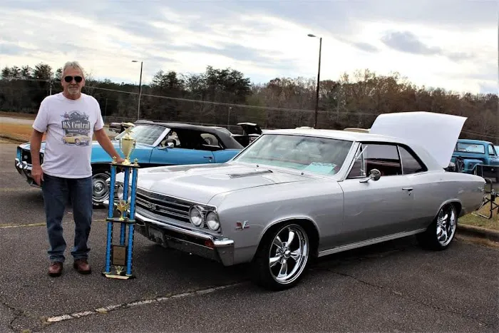 Classic Restorations & Collision 0