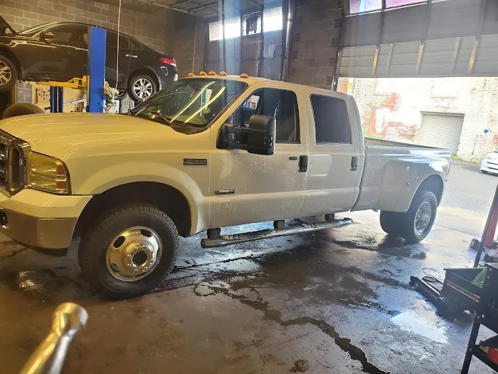Blake's Automotive Service 4