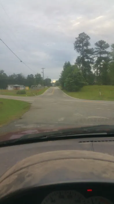 Benton's Tire Service 3