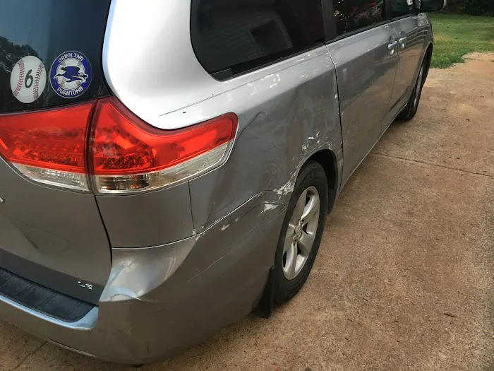 Goins' Automotive 8