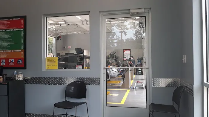 Valvoline Instant Oil Change 9