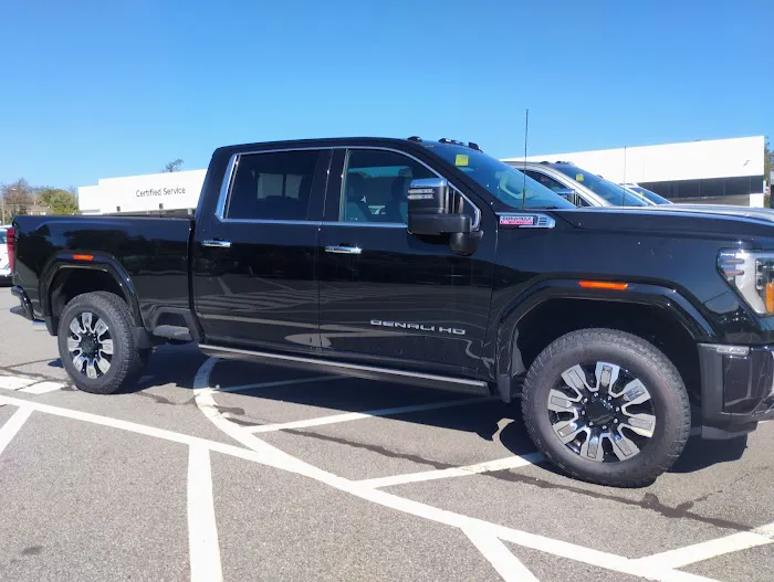 Service Center - Harry's Buick GMC 0