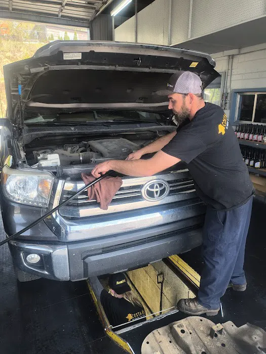 Costa Oil – 10 Minute Oil Change – Candler 4
