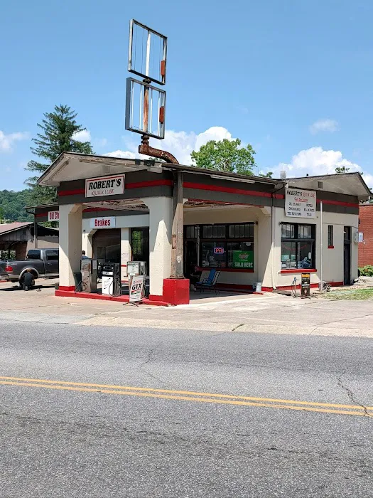 Robert's Quick Lube 8