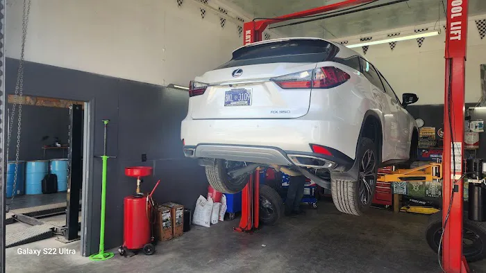 Advantage Motorsports 9