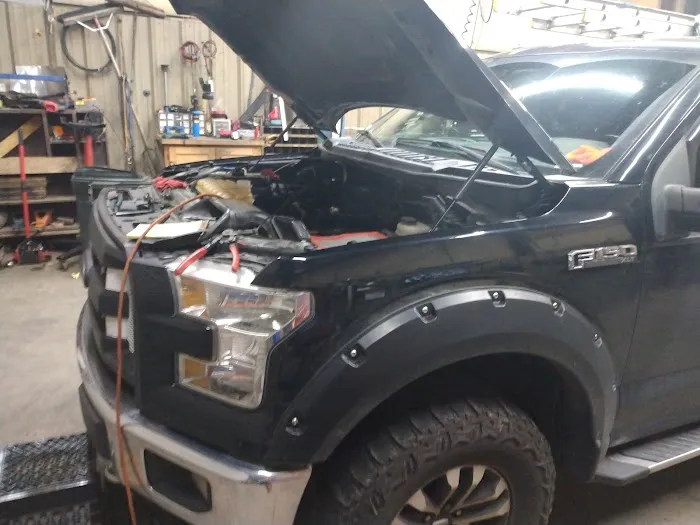 DOCKERY'S GARAGE 9