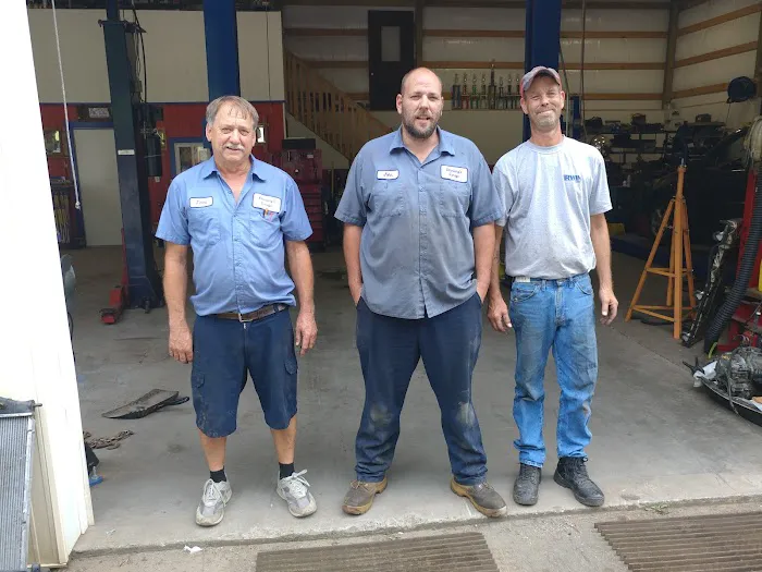 Ellenburg's Garage 0