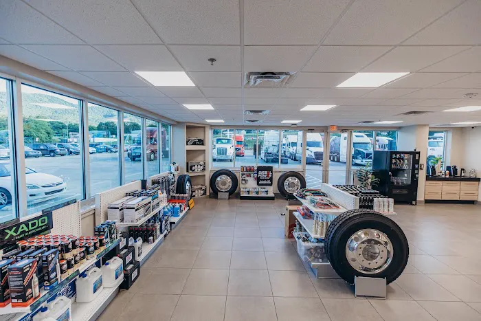 Diesel Power Truck Center 0