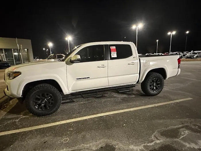 Fred Anderson Toyota of Asheville Service 6