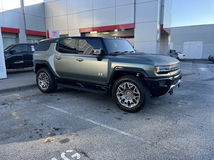 Fred Anderson Toyota of Asheville Service 7