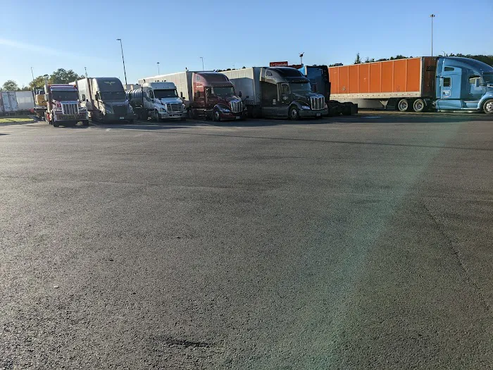 Speedco Truck Lube and Tires 3