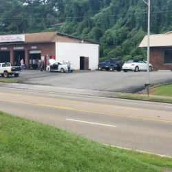 Newport pitstop lube and tire ico