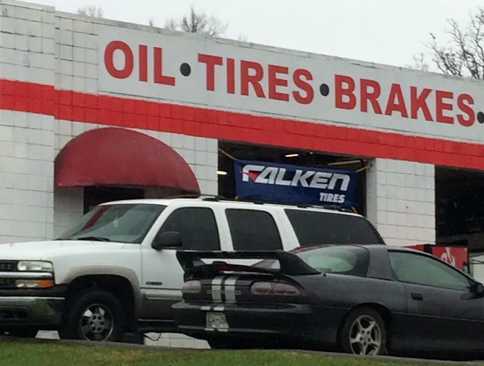 Newport pitstop lube and tire 3