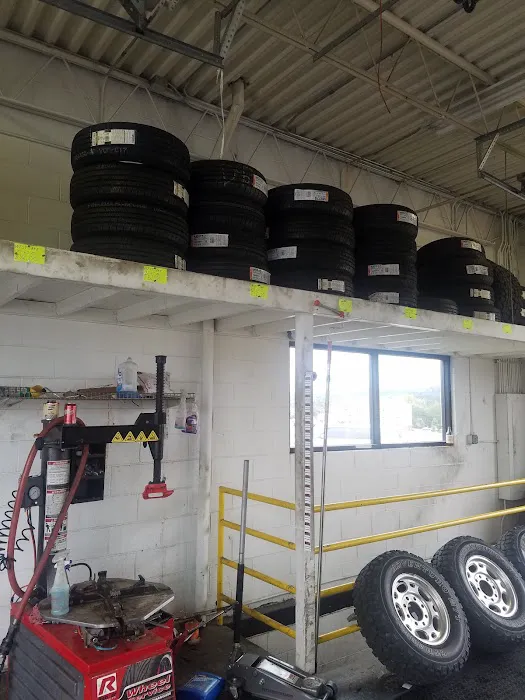 Newport pitstop lube and tire 8
