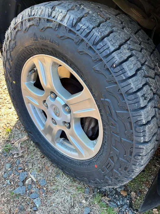 Phil's Tire Services 4