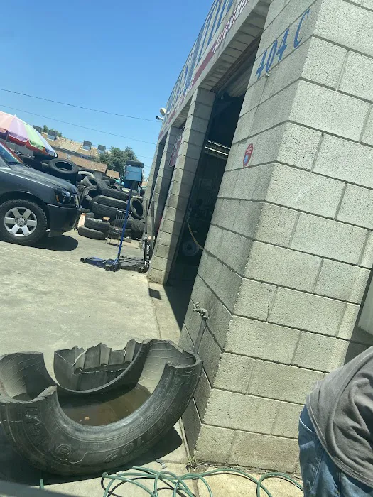 Mota's Tires 3