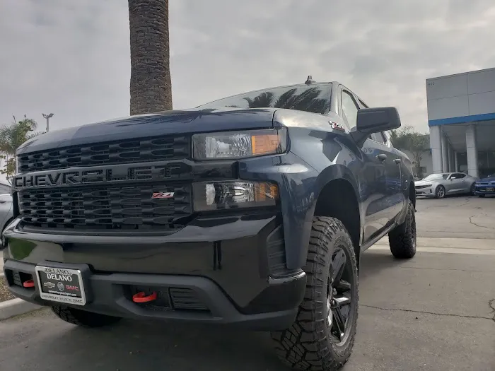 Delano Chevrolet GMC Service and Parts 4