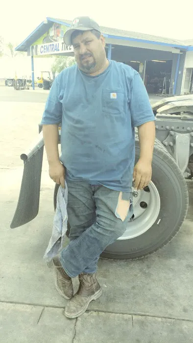 Central Tire Shop 4