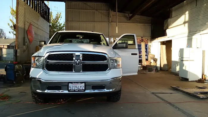 Baeza's Muffler Shop 5