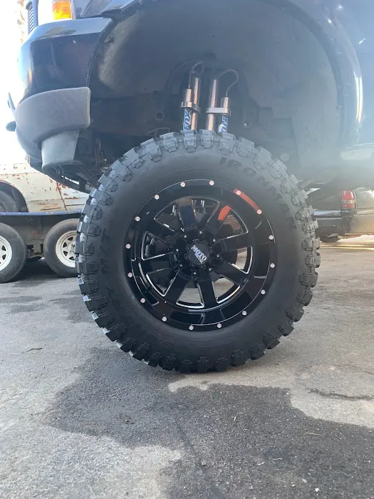 Toro Tire Service 8