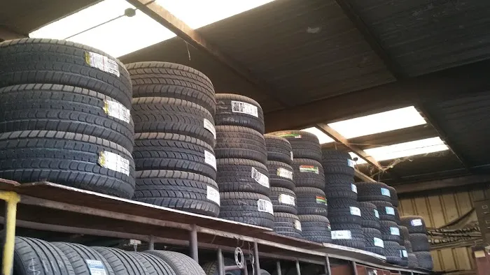 A & R Tire Shop 3