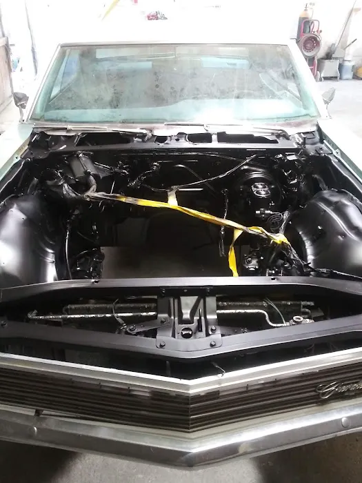 Tapia's Auto Body & Paint Shop LLC 2