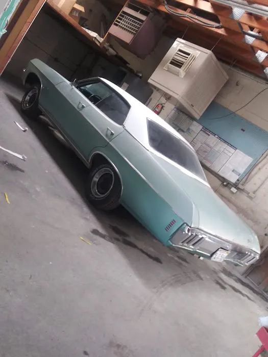 Tapia's Auto Body & Paint Shop LLC 5