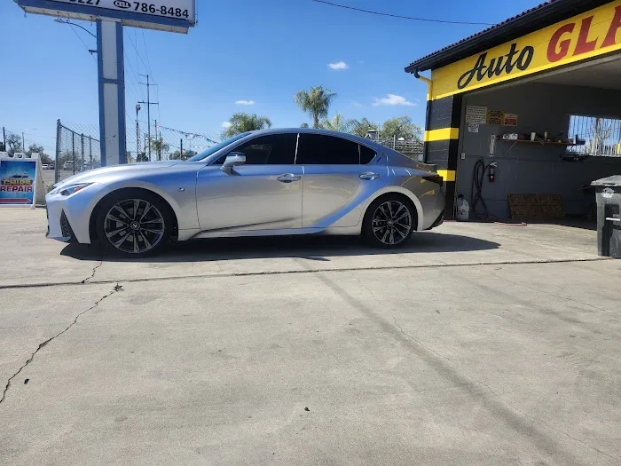 Auto glass & more 3
