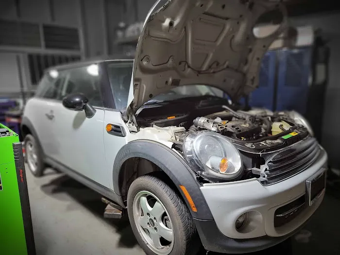Jesse's Auto Garage 3