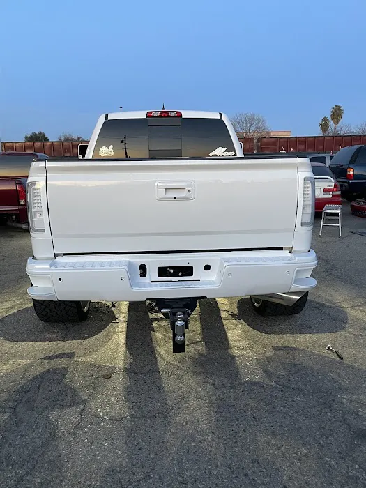 Francos auto body 5
