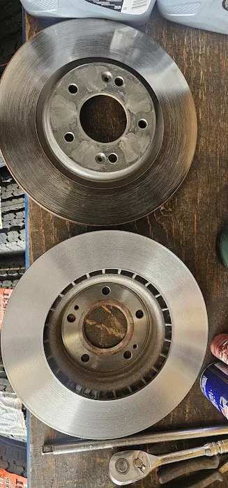 Quinteros Tire & Wheel 1