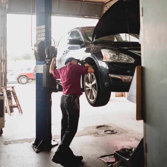 Chris Murphy's Automotive 9