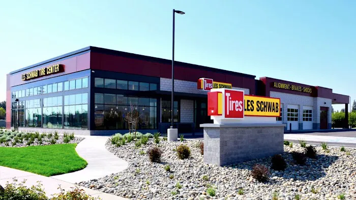 Les Schwab Tire Center 1