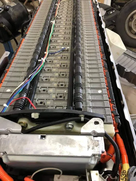 Louie's Auto Service 5