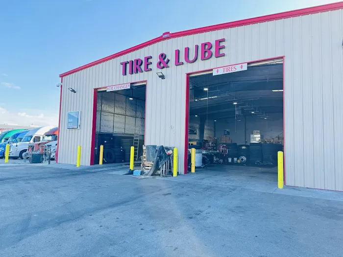 B&B truck tires and lube 0