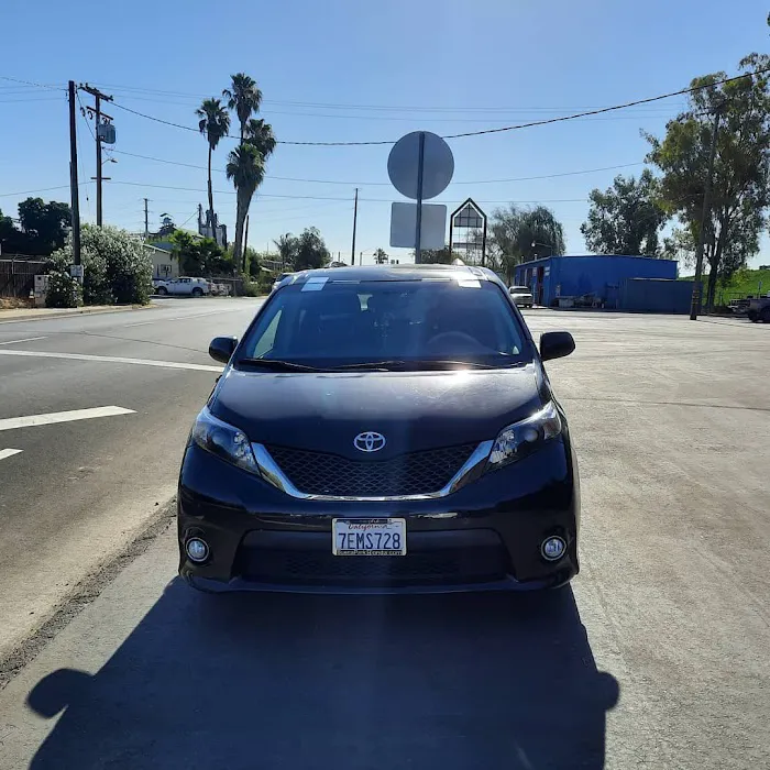 Tint Plus Auto Glass 8