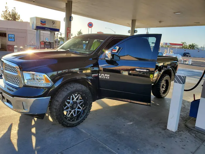 Oil Changers & Car Wash 4