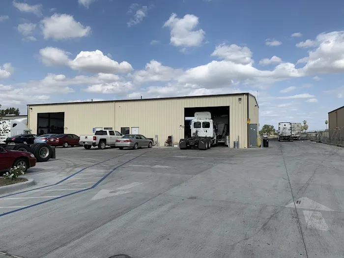 R & R Truck & Trailer Repair 7