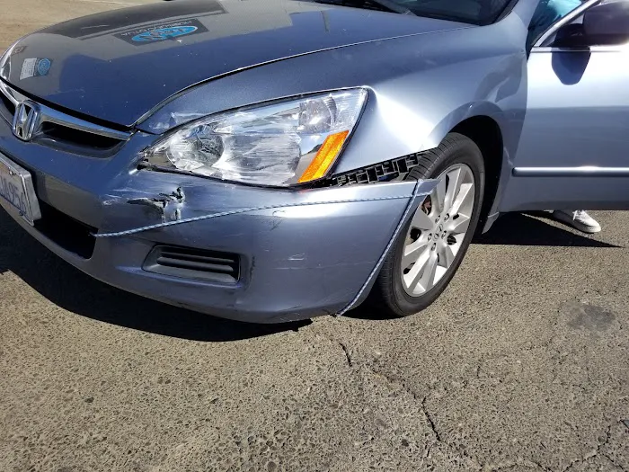 Vejar Auto Collision 4